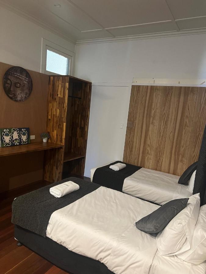 Gin Gin Budget Accommodation Eksteriør billede