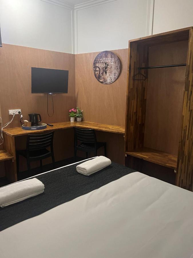 Gin Gin Budget Accommodation Eksteriør billede